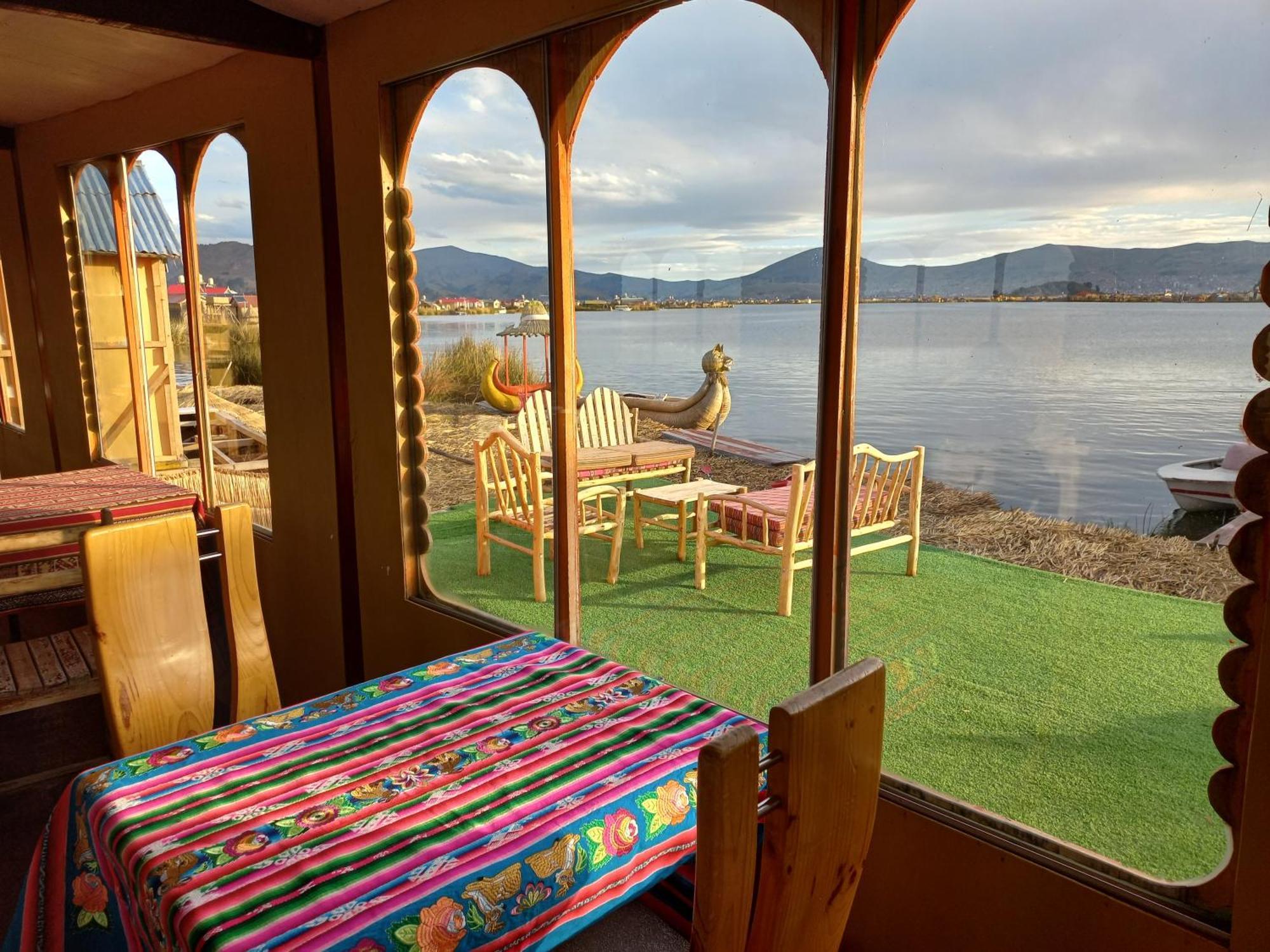 Uros Aruma-Uro On Uros Floating Islands Otel Puno Dış mekan fotoğraf
